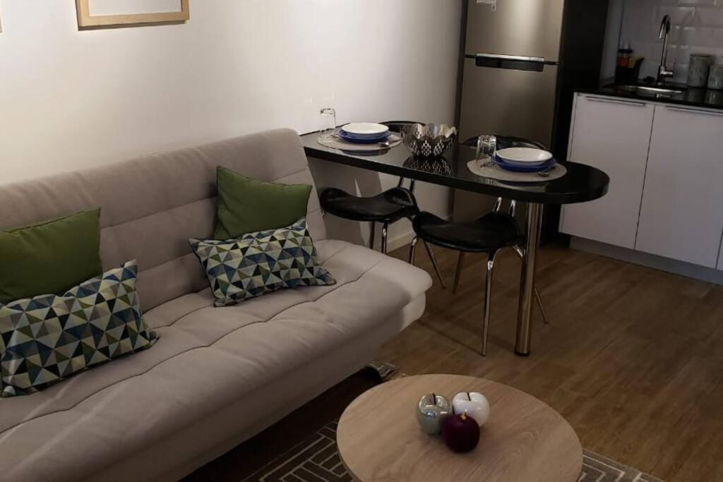 Monoambiente De Lujo En Zona Premium Equipetrol * Santa Cruz de La Sierra